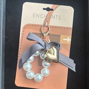 Kohl's Gold Heart and Pearl Bag Charm